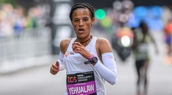 Yalemzerf Yehualaw Cruises to Convincing Win at London Marathon