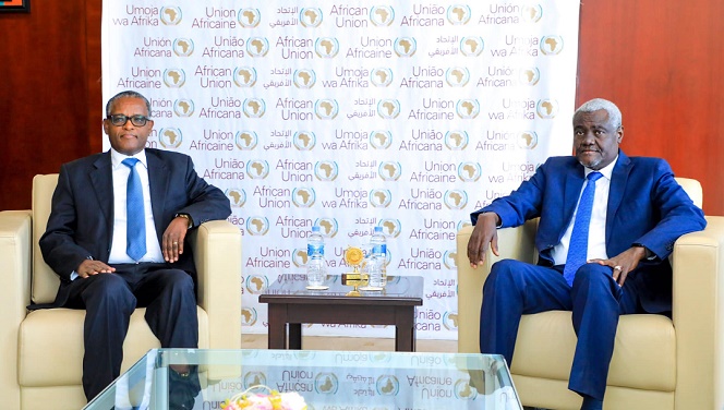 Ambassador Ayele Lire Presents Credentials to Chairperson of African Union Commission