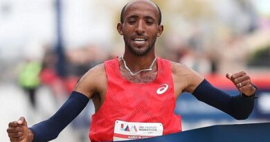 Jemal Yimer prevailed after a sprint finish in the men’s race in Seoul Marathon